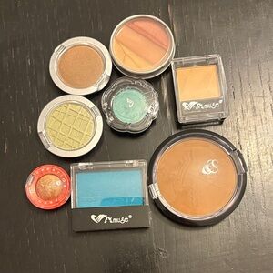 Muse Vibrant Eyeshadow Collection with Blue, Green, and Brown